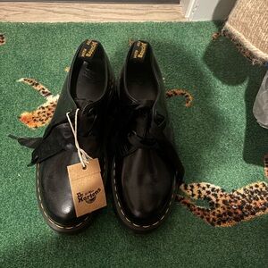 Never Been Worn Holly Dr. Martens Black Leather Platform Women’s Shoes